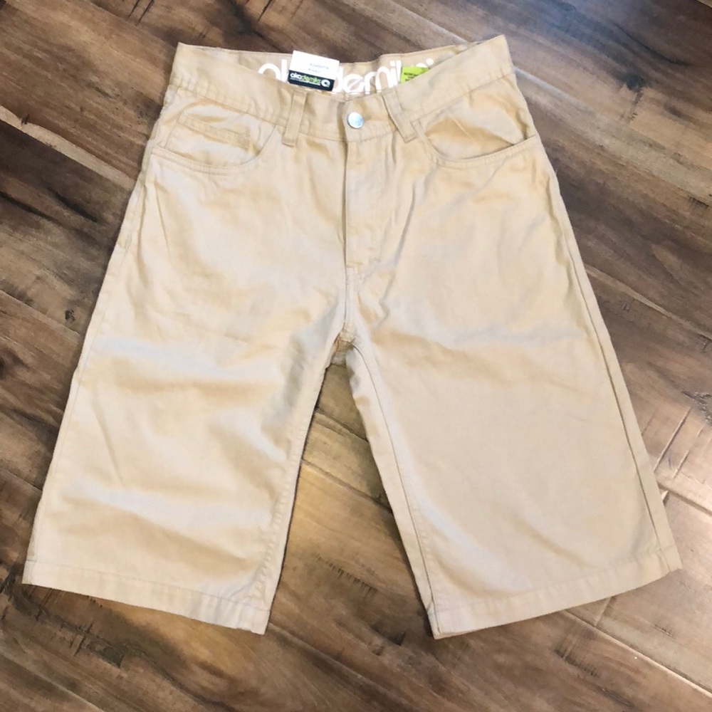 Akademiks shorts